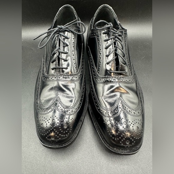 FLORSHEIM Men's Lexington Wing-Tip Oxford size 9 EEE Black Leather - Picture 2 of 10
